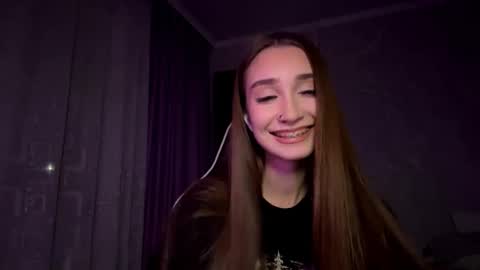 Holly online show from 11.05.25