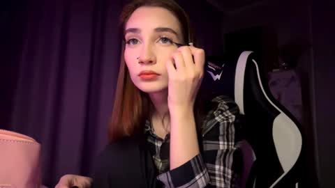 Holly online show from 12.01.25