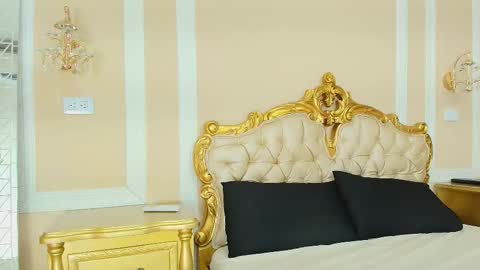 Hallie Stone online show from 02.07.26