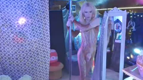 halovalentine online show from 02.26.25