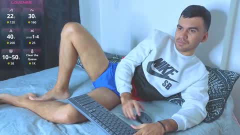 hamiltong12 online show from 02.08.26