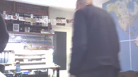 Prefer men 80 online show from 02.15.25