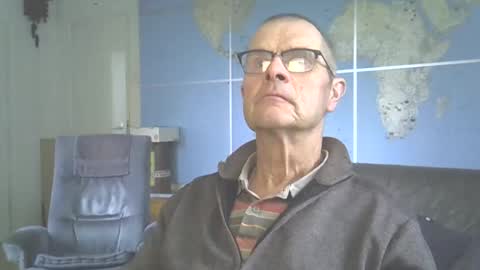 Prefer men 80 online show from 10.11.25