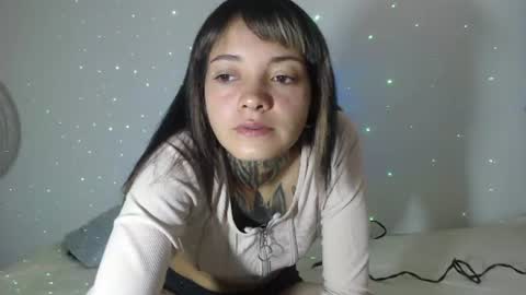 Snapshot of han_ya06 chatting on 06.25.26 Hanya online show from 06.25.26