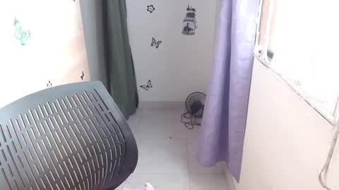 Snapshot of hana_garcia chatting on 10.05.25 Hana Garcia online show from 10.05.25