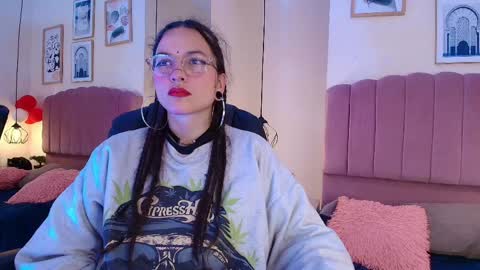 hanabie_ online show from 04.08.26