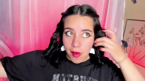 Hanah Montana Independent model online show from 11.24.25