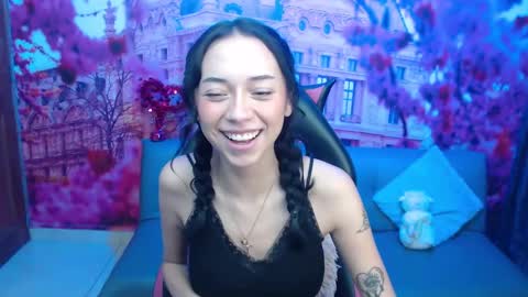 Hanaku  online show from 12.04.24