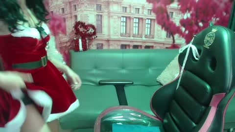 Hanaku  online show from 12.17.24