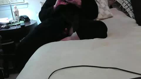 Snapshot of hand69someguy chatting on 10.27.25 hand69someguy online show from 10.27.25