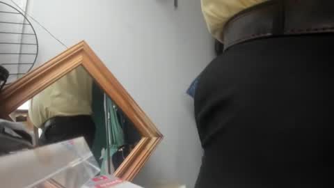 handncocknocum online show from 02.08.25