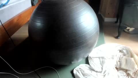 handncocknocum online show from 02.10.25