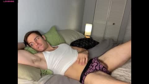 Snapshot of handsumhung chatting on 11.07.25 handsumhung online show from 11.07.25