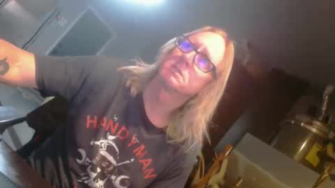 Snapshot of handyman5303 chatting on 01.11.25 Handystudman online show from 01.11.25