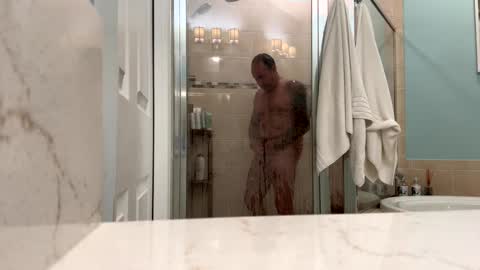 Snapshot of hangit0ut chatting on 10.14.25 hangit0ut online show from 10.14.25