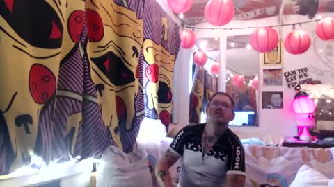 Snapshot of hankrams chatting on 10.07.25 hank rams online show from 10.07.25