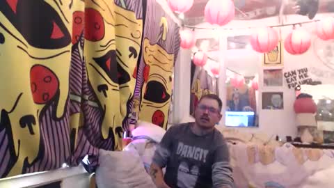 Snapshot of hankrams chatting on 10.29.25 hank rams online show from 10.29.25