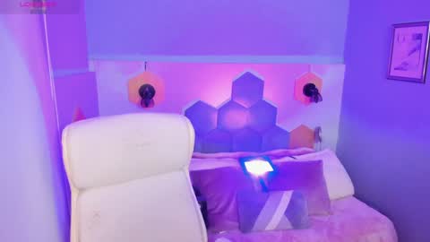 hanna  online show from 12.12.24