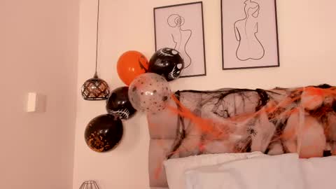 Snapshot of hanna__evans_ chatting on 10.25.25 hanna__evans_ online show from 10.25.25