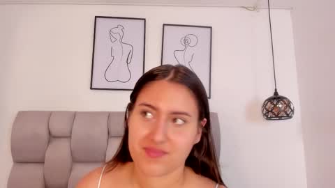 Snapshot of hanna__evans_ chatting on 11.05.25 hanna__evans_ online show from 11.05.25