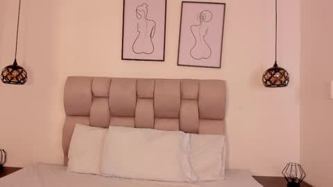 Snapshot of hanna__evans_ chatting on 11.10.25 hanna__evans_ online show from 11.10.25