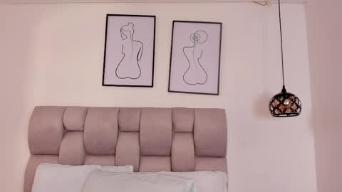 Snapshot of hanna__evans_ chatting on 11.13.25 hanna__evans_ online show from 11.13.25