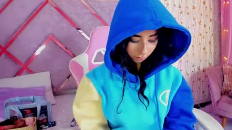  hanna  online show from 03.05.25