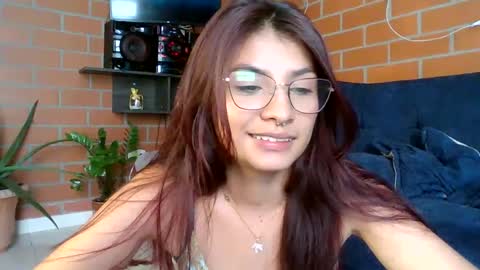 Snapshot of hanna_beily chatting on 02.13.25 hanna online show from 02.13.25