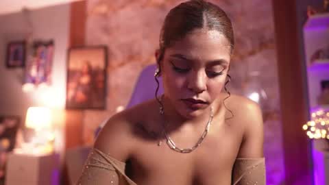 HANNA  online show from 11.24.25