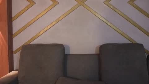 Snapshot of hanna_gatess chatting on 10.17.25 ANA online show from 10.17.25