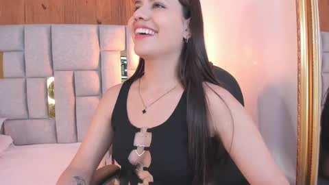 hanna_gomeez online show from 10.28.25