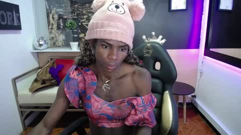 Snapshot of hanna_lamber chatting on 01.11.25 hanna_lamber online show from 01.11.25