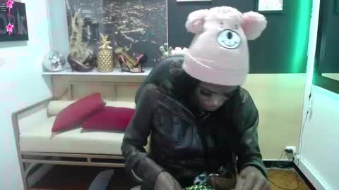 Snapshot of hanna_lamber chatting on 03.12.25 hanna_lamber online show from 03.12.25