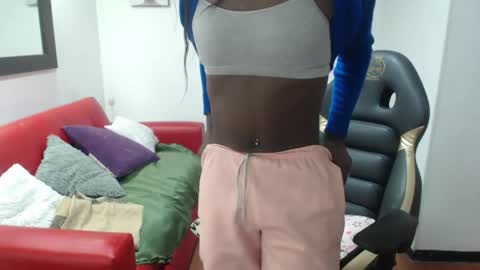 hanna_lamber online show from 04.12.26