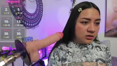 Snapshot of hanna_moore10 chatting on 12.16.25 Hanna online show from 12.16.25