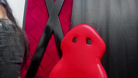 EVA online show from 01.08.25