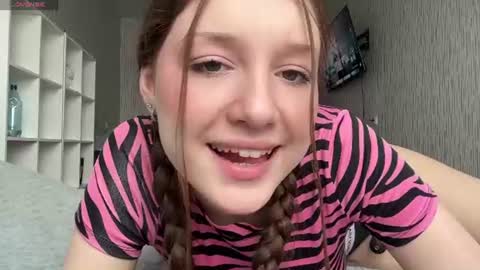 Snapshot of hanna_webber chatting on 06.12.26 hanna_webber online show from 06.12.26