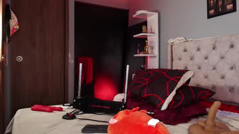 Snapshot of hannachris chatting on 03.10.25 Hanna online show from 03.10.25