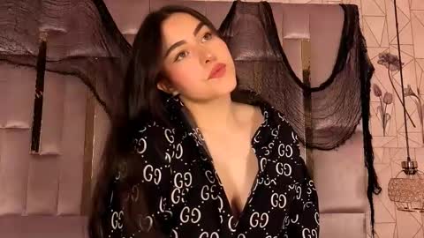 hannacollins_2 online show from 10.28.25