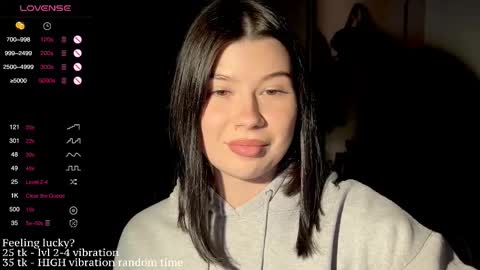 Snapshot of hannah_allin chatting on 11.19.25 Hannah Allin online show from 11.19.25