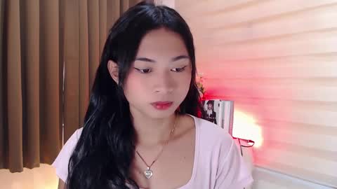 Snapshot of hannah_davis69 chatting on 02.04.25 Alex online show from 02.04.25