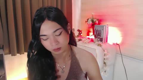 Snapshot of hannah_davis69 chatting on 02.07.25 Alex online show from 02.07.25