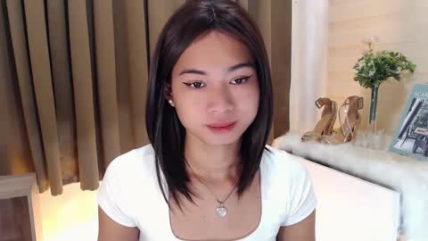 Snapshot of hannah_davis69 chatting on 02.27.25 Alex online show from 02.27.25