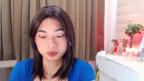 Snapshot of hannah_davis69 chatting on 03.12.25 Alex online show from 03.12.25