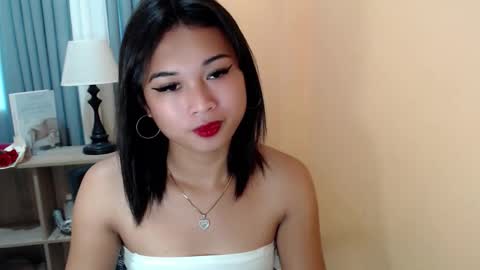 Snapshot of hannah_davis69 chatting on 09.09.25 Alex online show from 09.09.25