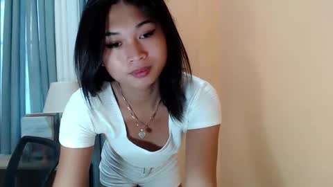 Snapshot of hannah_davis69 chatting on 09.25.25 Alex online show from 09.25.25