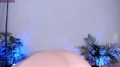 Snapshot of hannah_jonhson_1 chatting on 11.01.25 Hannah online show from 11.01.25