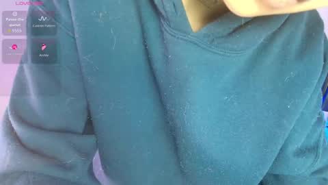 Snapshot of hannahblue_ chatting on 02.17.26 HannahBlue online show from 02.17.26