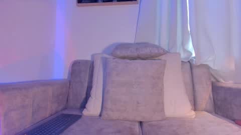 Snapshot of hannahdavisx chatting on 11.16.25 Hannah online show from 11.16.25