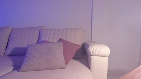 Hannah  online show from 07.09.26